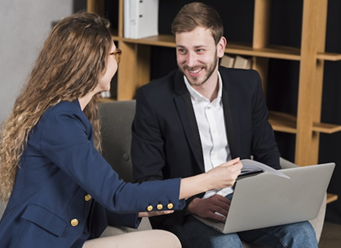 Conseiller fiscal accompagnant un particulier